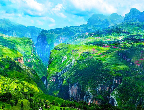 【拼团游.周五出团】贵州恋歌精品VIP四晚五日游