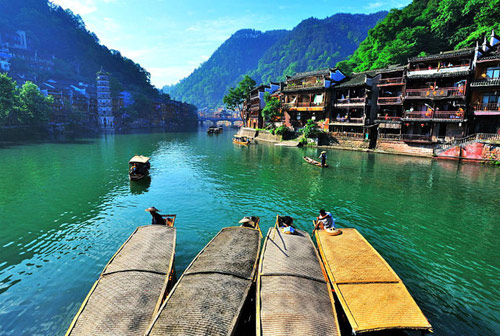 张家界经典张凤三晚四日游【跟团游.张家界进出】